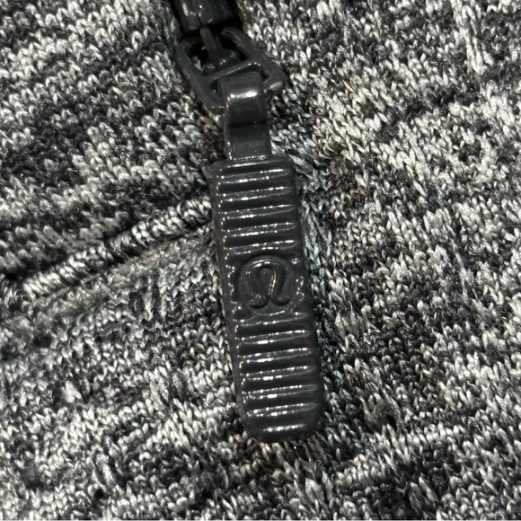 Lululemon Engineered Warmth Jogger Merino Wool Size 4 - Picture 6 of 16